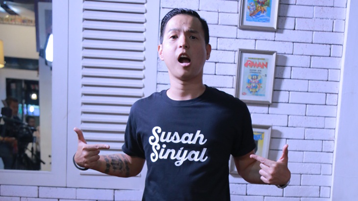 Di Film Ketiga, Ernest Prakasa Kolaborasi dengan Sang Istri