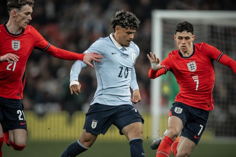 Keunggulan Inggris Buyar, Penalti Menit Akhir Valverde Selamatkan Uruguay di Wembley