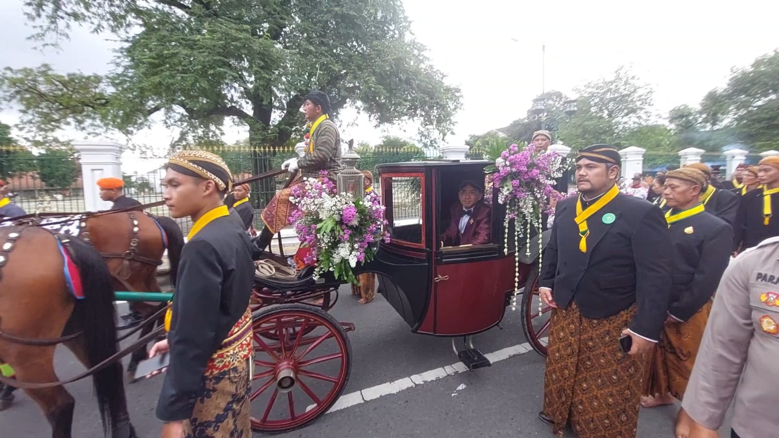 Kirab Budaya Tutup Peringatan Kenaikan Tahta Mangkunegoro X