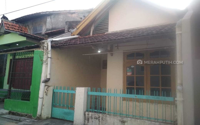 Densus 88 Geledah Rumah Terduga Teroris, Diduga Jaringan Pelaku Bom Pospol Kartasura