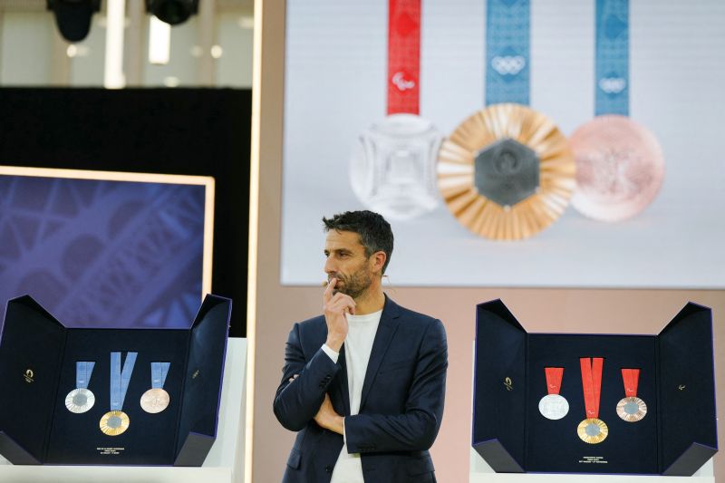 Dibayangi Protes dan Mogok Kerja, Produksi Medali Olimpiade 2024 Tidak Berhenti