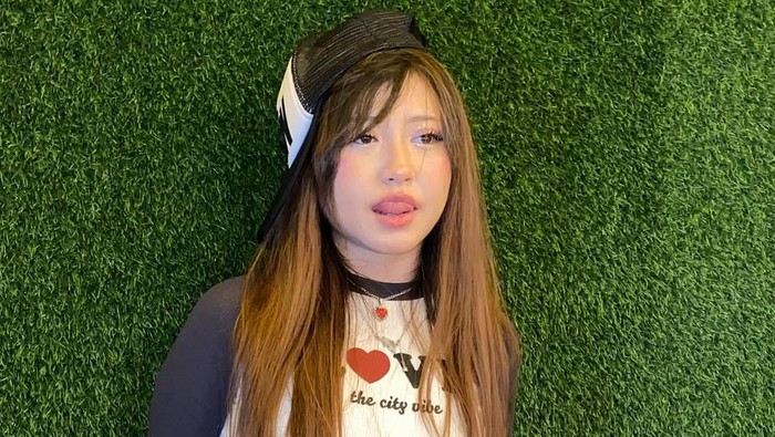 Makna Lagu 'MMG (My Mine Gueh)', Kisah Perempuan Percaya Diri yang Penuh Pesona