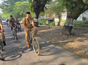 Praktik Hemat Energi ala Bupati Sragen, Bersepeda ke Kantor