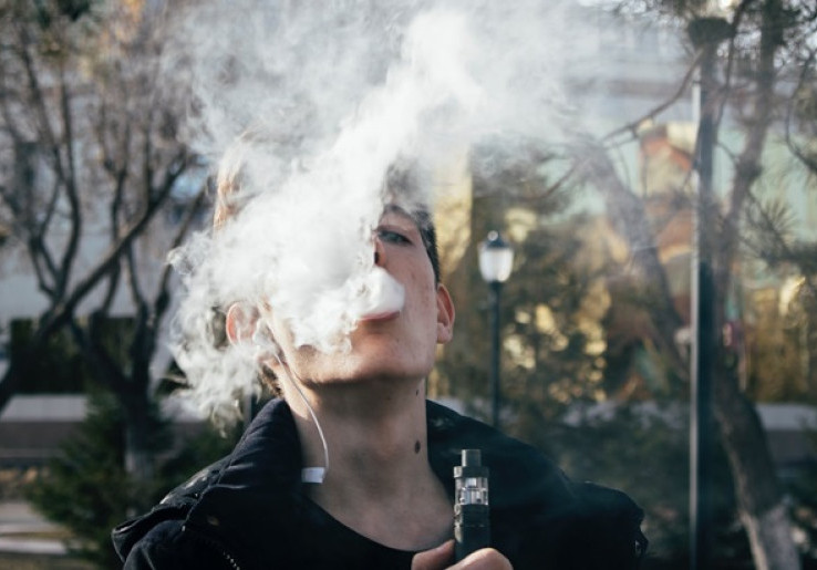 Waspadalah, Ini Dampak Mengerikan dari Rokok Elektrik