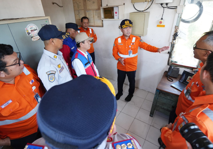 Tingginya Minimalisasi Kecelakaan di Perlintasan Sebidang, KAI dan DJKA Uji Coba Sistem Panic Button di Semarang