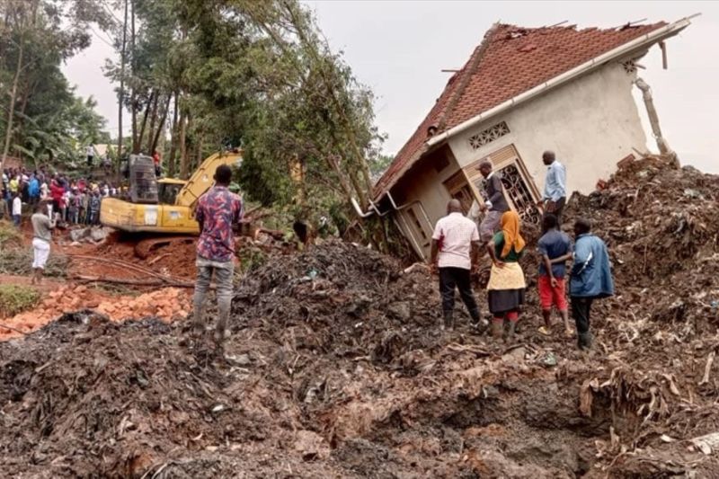 Belasan Orang Tewas Tertimpa 'Gunung Sampah' di Ibu Kota Uganda