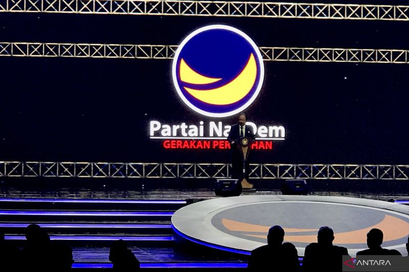 Surya Paloh Soroti Fenomena Jalan Pintas Tambah Undang-Undang
