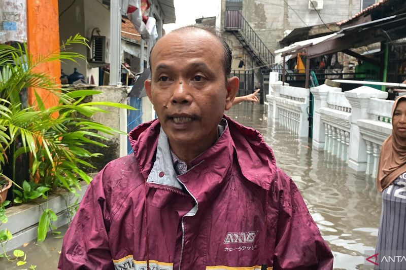 Saluran Air Ditutup Pemilik Lahan, 50 Rumah di Lubang Buaya Banjir