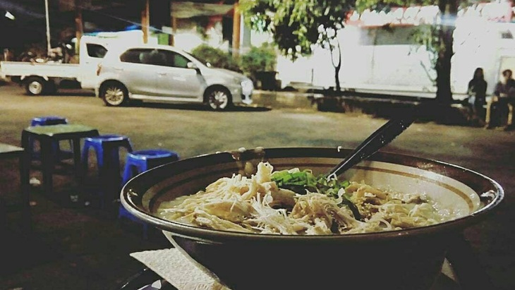 Sambil Jalan-jalan di Kota Kembang, Ini Tiga Bubur Bandung Terkenal Buka Malam Hari
