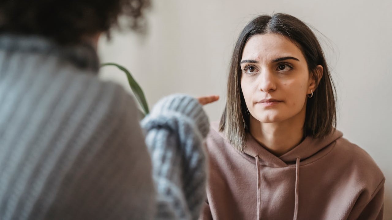 Jangan Takut, ini Cara Menghadapi Seseorang yang Suka Gaslighting 