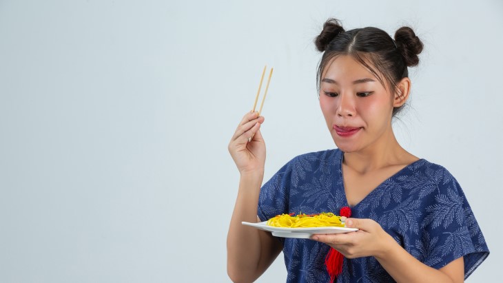Rasa Pedas Memantik Perasaan Gembira