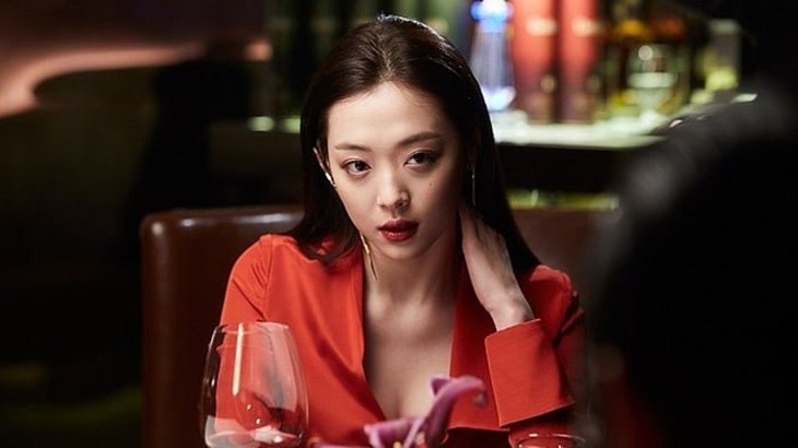 Sulli Eks f(x) Jadi Terapis di Film Kategori Dewasa