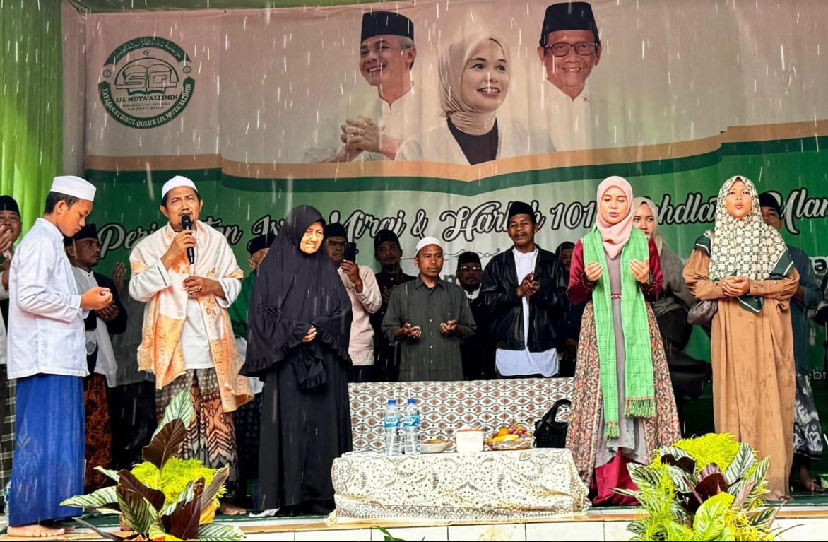 Momen Atikoh Ganjar Cerita Sang Ibunda Wafat Saat Tahajud