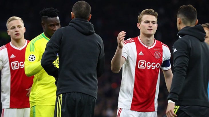 Keluarga Cari Rumah di Paris, Sinyal De Ligt ke PSG Makin Kuat