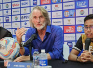 Jan Olde Riekerink Tetap Latih Dewa United FC Musim Depan