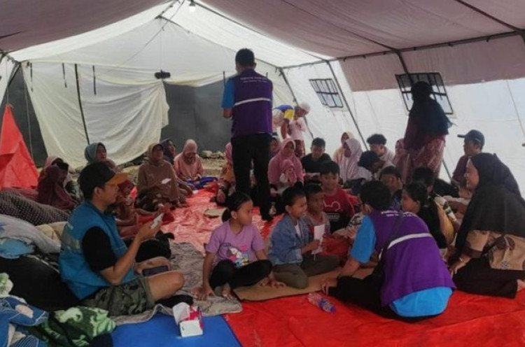 Sebagian Korban Gempa Cianjur Masih Melawan Trauma untuk Kembali ke Rumah