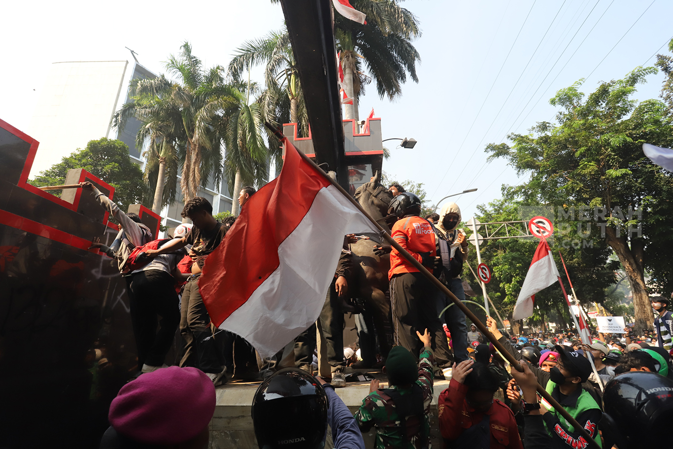 MUI Ingatkan DPR dan Pejabat Jangan Bicara Yang Bisa Menyinggung Rakyat