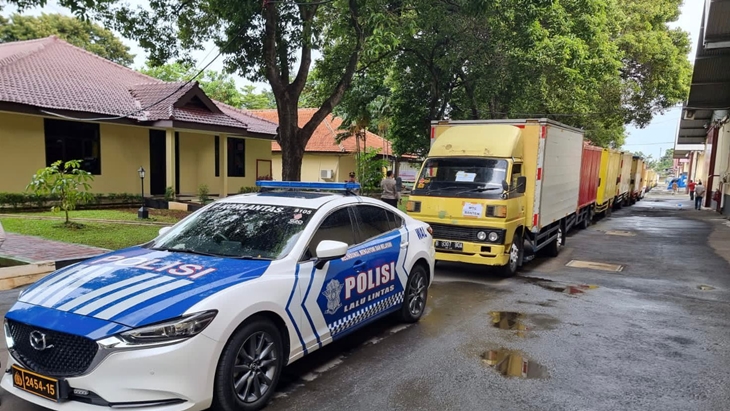 Polri Bagikan 30 Ribu Paket Sembako Ramadan di Wilayah Jakarta, Banten dan Jabar