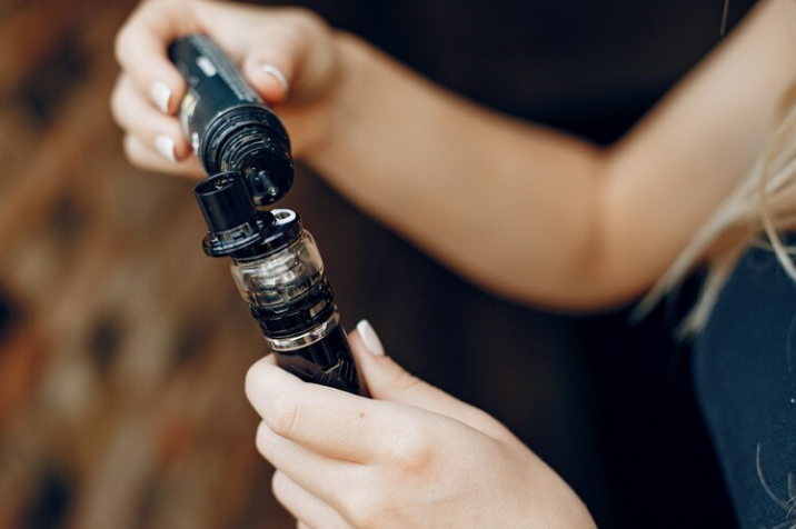Artis Inisial JF Terseret Kasus Vape Berisi Etomidate, Apa Itu dan Begini Dampaknya