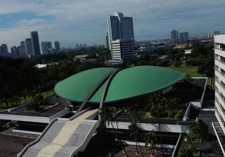 SBY Datang Bersama Anaknya Saat Tiba di Gedung DPR, Jokowi Hadiri Sidang Tahunan MPR Tanpa Sambutan Istimewa