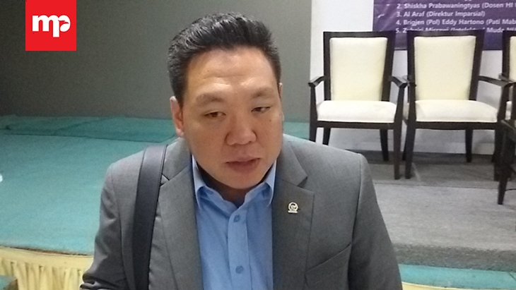 Jubir Prabowo-Sandi Kritik Jokowi, Politikus PDIP: Tepuk Air di Dulang, Terpercik Muka Sendiri