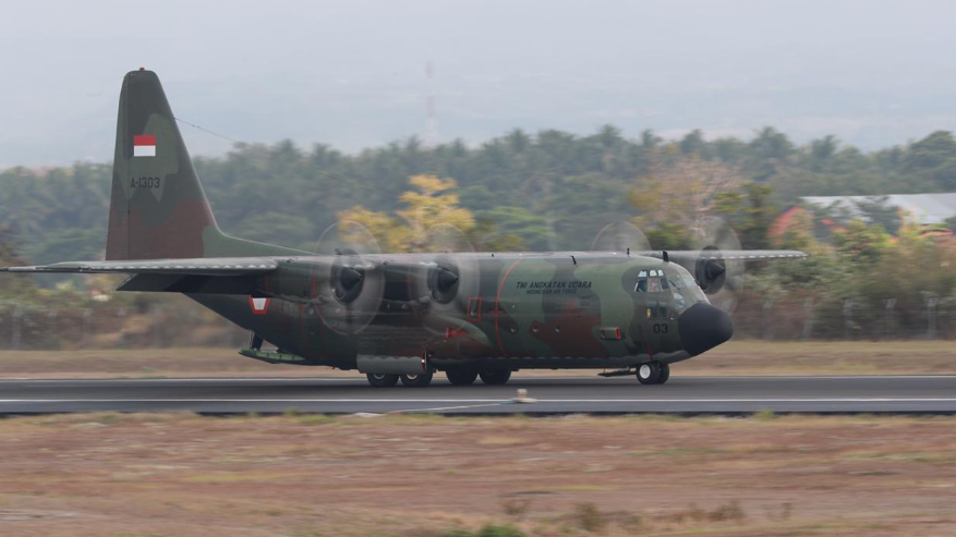 TNI AU telah menyiagakan 2 unit Boeing B737, 1 Unit C130 Hercules, dan Batalyon Kesehatan #TNIAU untuk mengevakuasi WNI (@_TNIAU)
