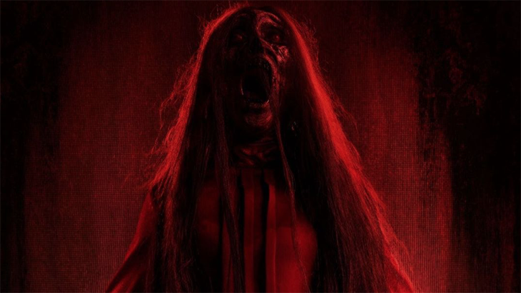 3 November, 'Perempuan Bergaun Merah' Tebar Teror