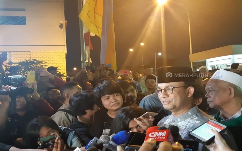 Gubernur Anies Setujui Warga DKI Takbir Keliling