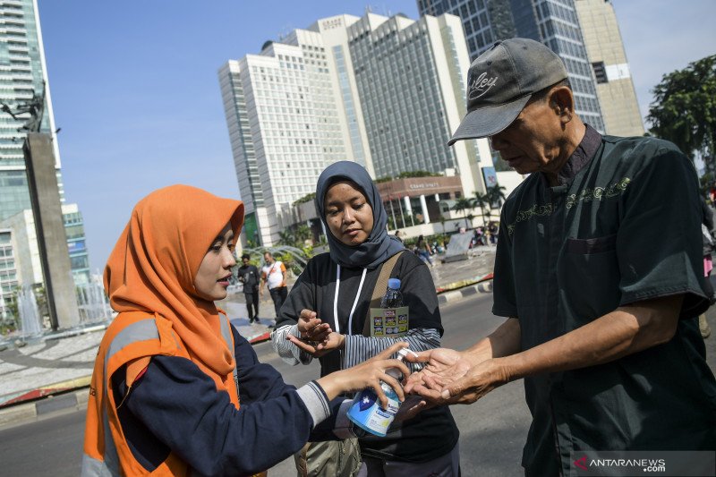 Warga Kembali Nikmati CFD Thamrin - Sudirman