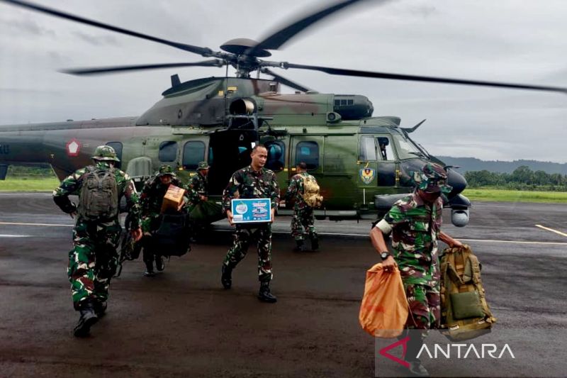 11 Helikopter Dikerahkan Kirim Bantuan ke Wilayah Bencana di Sumatera