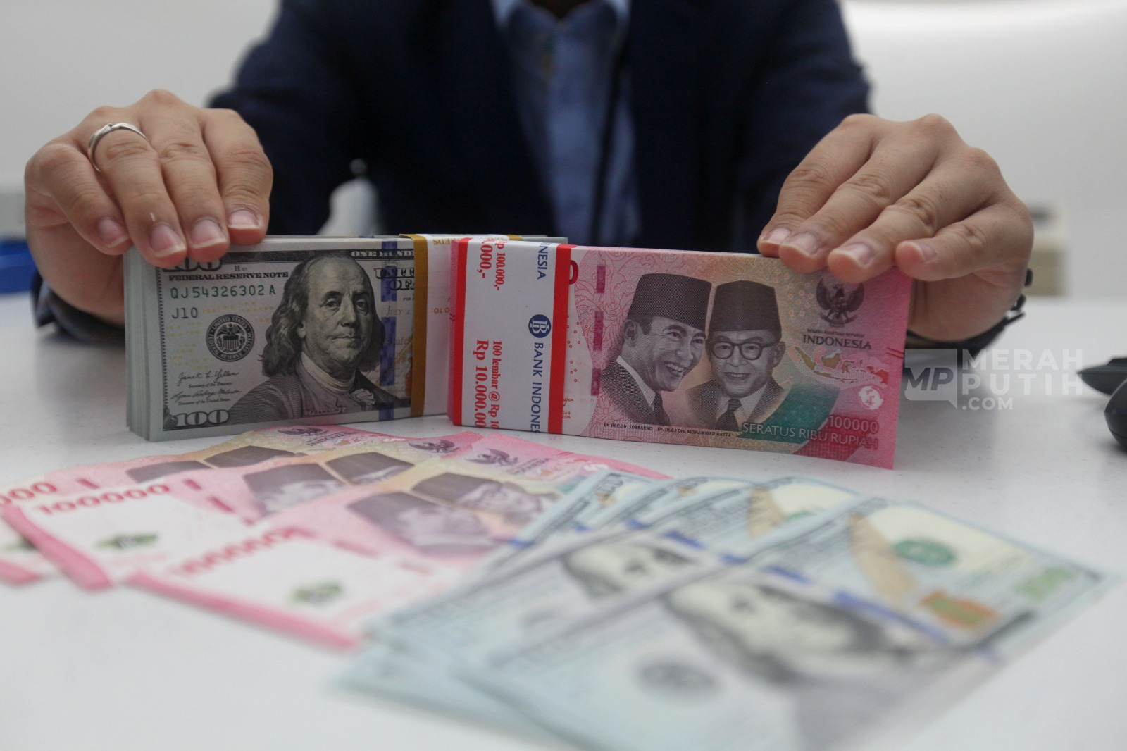 Kebijakan Devisa Hasil Ekspor SDA Diyakini Jadi Penyelamat Rupiah