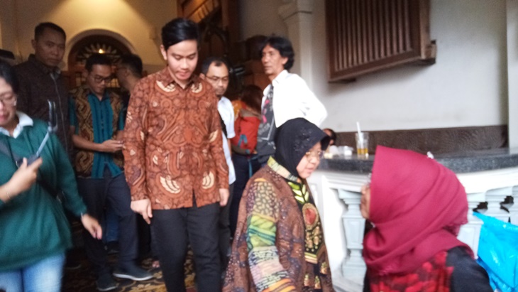 Pertemuan Gibran dan Risma berlangsung di sebuah warung makan di Solo, Jawa Tengah
