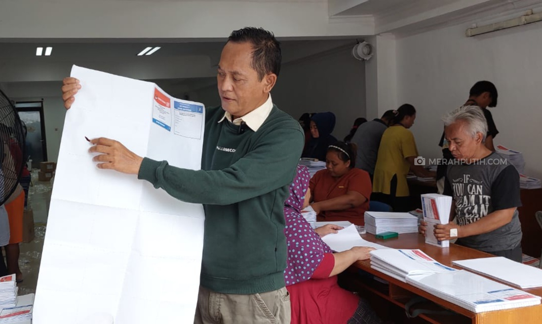 KPU Jakut Klaim Tak Banyak Surat Suara DPRD yang Rusak saat Pelipatan