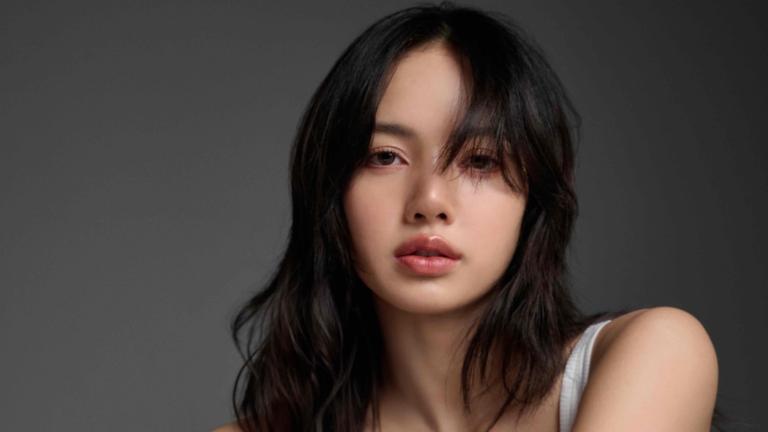 Lisa BLACKPINK Bergabung Sebagai Pemeran di Serial HBO 'The White Lotus'