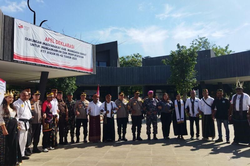 Masyarakat Manggarai Barat Dukung Suksesi KTT ASEAN ke-42