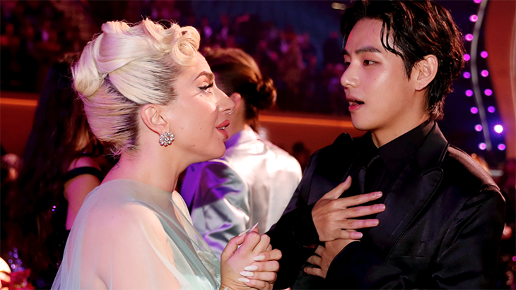 Ketemu Lady Gaga di Grammy 2022, V BTS Girang