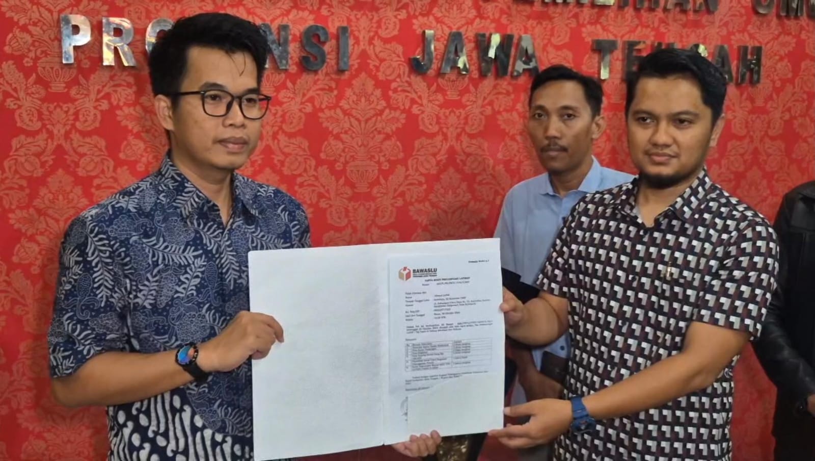 Tim Hukum Ahmad Luthfi-Taj Yasin Laporkan Cabup Sukoharjo dan Camat ke Bawaslu 