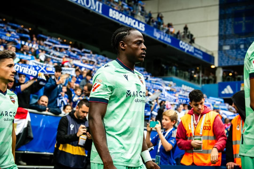 Barcelona Mau Beli Striker Baru, Karl Etta Young Masuk Daftar Prioritas Musim Depan