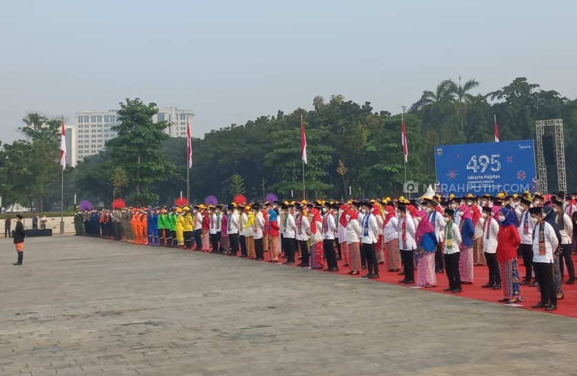 Pimpin Upacara HUT ke-495 DKI Jakarta, Anies Singgung Revitalisasi Monas