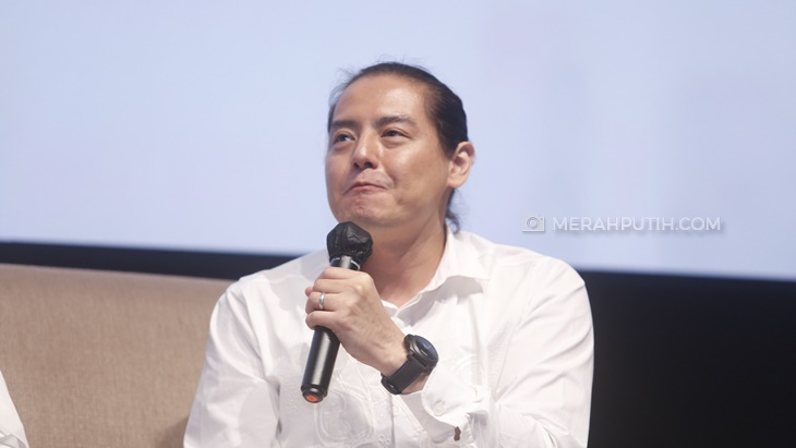 Roger Danuarta Pertama Kali Menangis Karena Film yang Dibintanginya