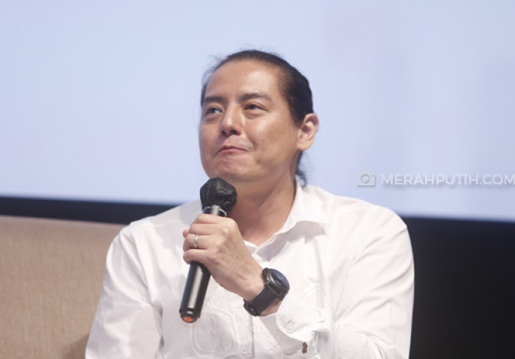 Roger Danuarta Pertama Kali Menangis Karena Film yang Dibintanginya