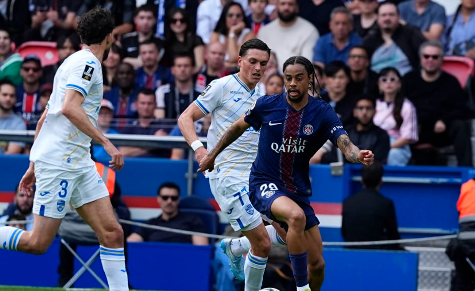Liverpool Siap Pecahkan Rekor Transfer Rp2,64 Triliun Demi Angkut Bradley Barcola dari PSG