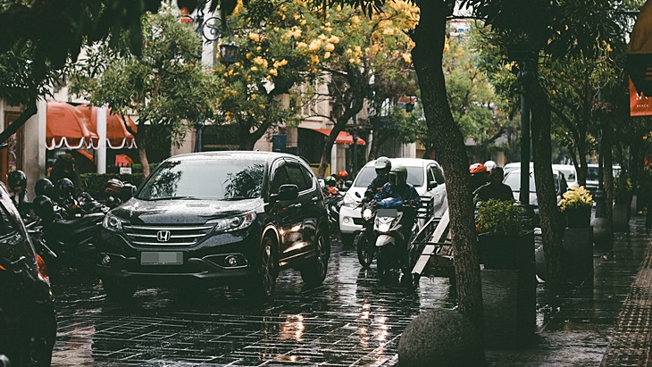 Prokes Tetap Ada pada Aktivitas Liburan di Bandung