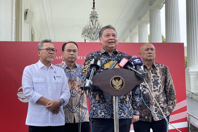 Jokowi Akan Perketat Arus Masuk Barang Impor