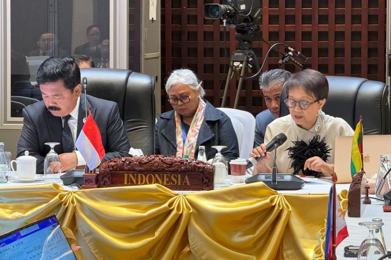 Presiden Segera Berganti, Menlu Yakinkan Komitmen Prabowo di KTT ASEAN