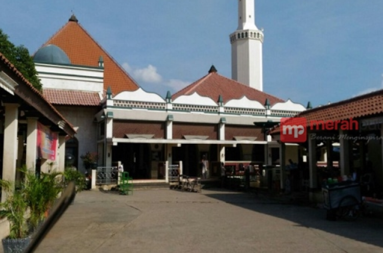 Mengintip Kebaikan Habib Husein di Masjid Luar Batang