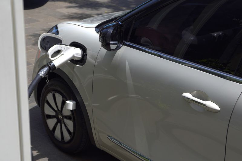 Charging Station Terbaru Hadir di 6 Titik Wilayah Indonesia