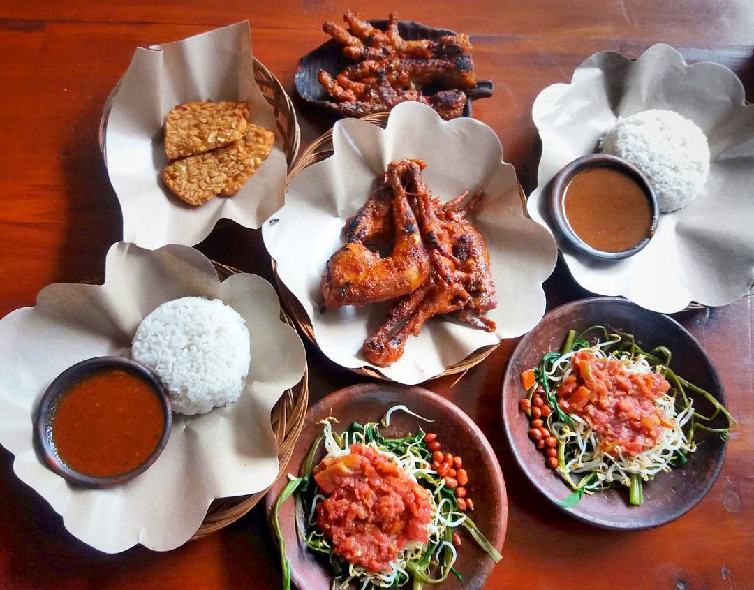 Sedapnya, Resep Plecing Kangkung dari Pulau Lombok