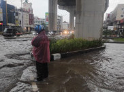 Banjir Terus Bertambah, Kini 12 RT dan 22 Ruas Jalan Jakarta Kebanjiran