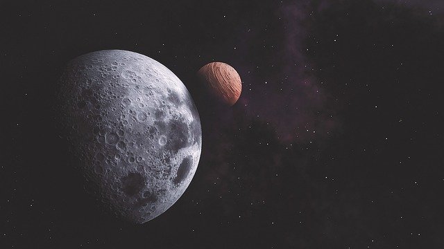Roket tersebut dibuat untuk pulang pergi manusia ke bulan. (Foto: Pixabay/CharlVera)